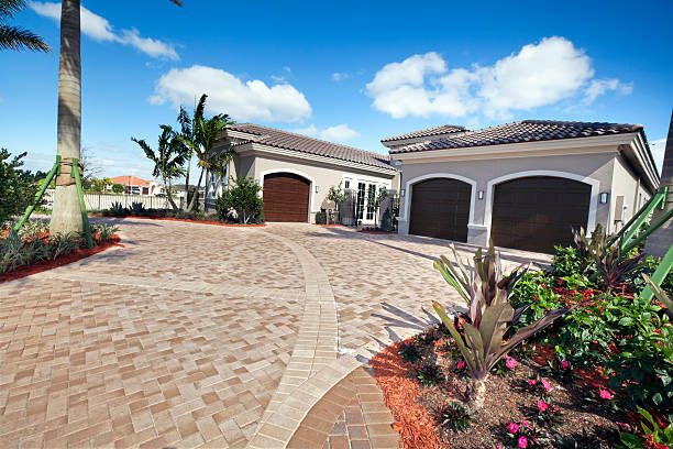 Best Interlocking Driveway Pavers  in Victoria, MN